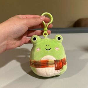 Squishmallow fall frog with scarf Wendy